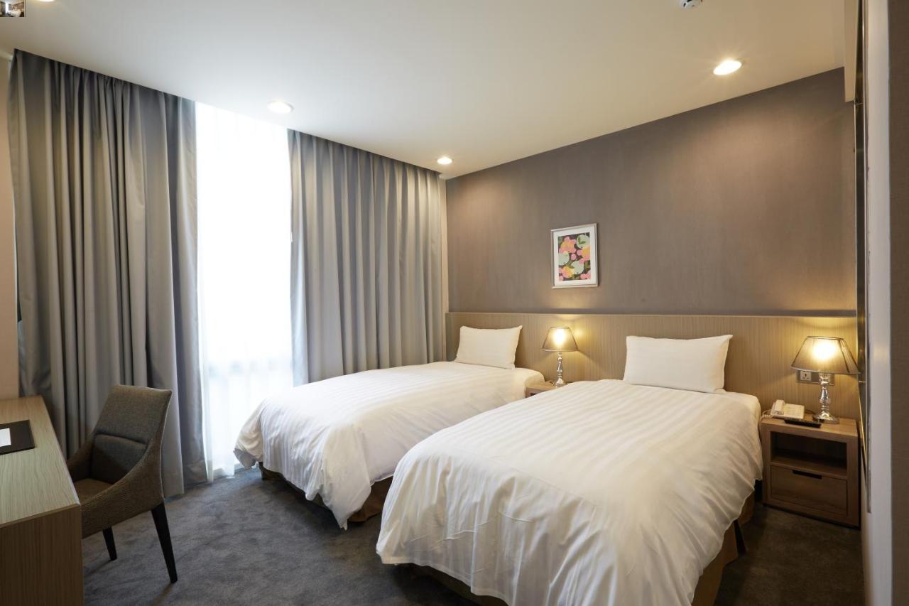 Hunt Champion Hotel ไถจง ภายนอก รูปภาพ